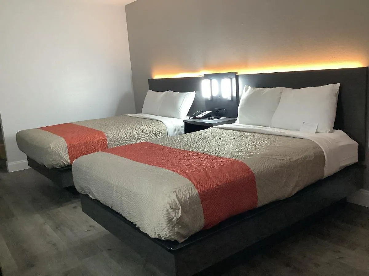 ** Hotel Motel 6-Memphis, Tn - East United States